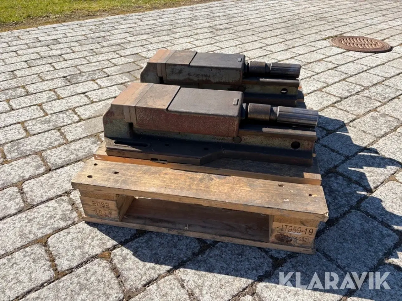 Billede 6 - Maskineskruestikke uden Palle 2 styk.