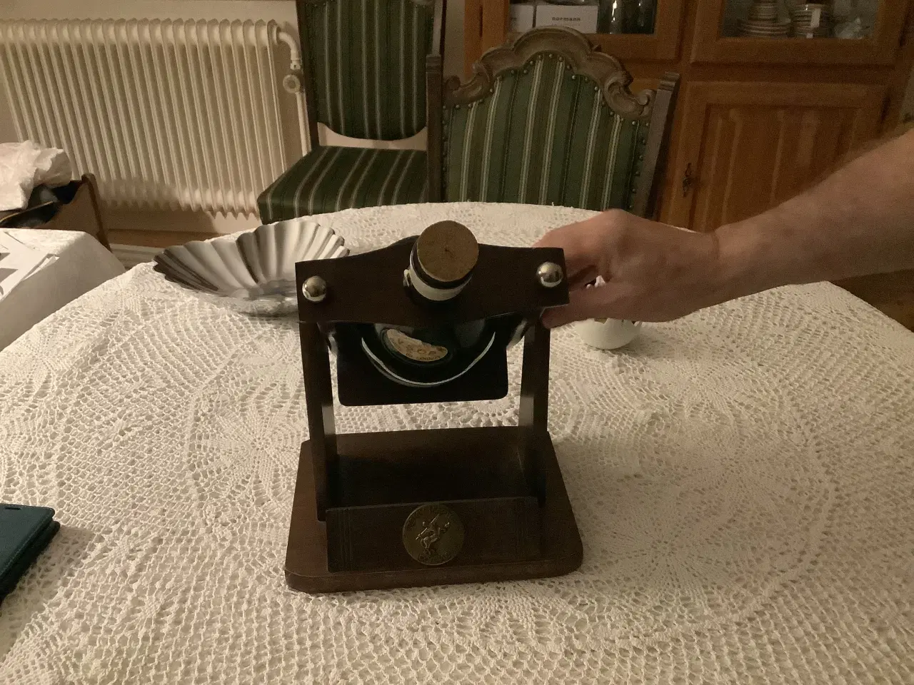 Billede 2 - Original træ stativ til Cognac flaske 