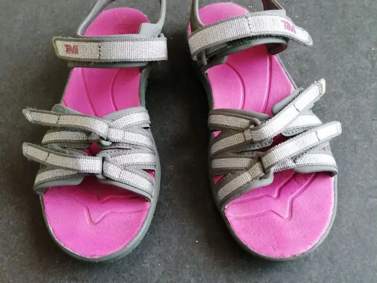 Billede 1 - Teva sandaler