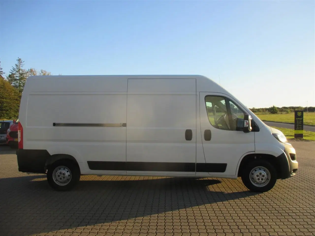 Billede 4 - Peugeot Boxer 333 L3H2 2,2 BlueHDi Premium Pro 140HK Van 6g