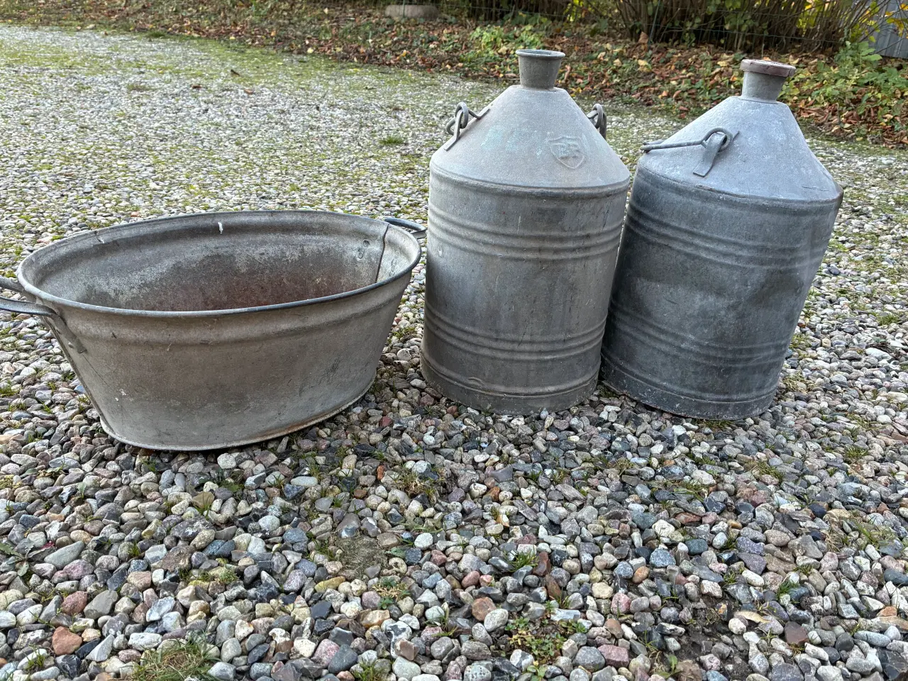 Billede 1 - 2 zinktanke BP + 1 zinkbalje