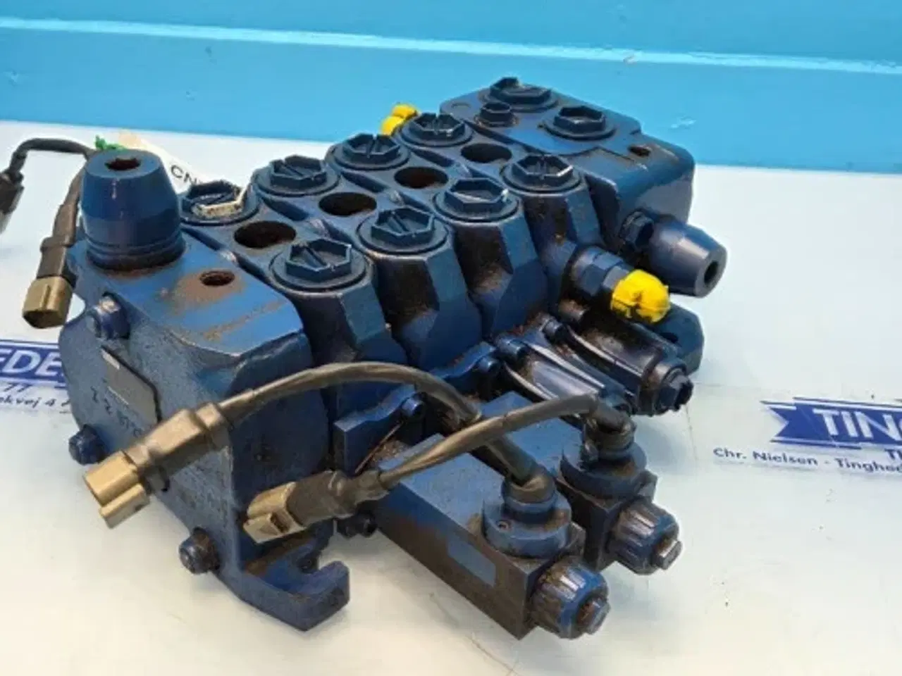 Billede 7 - New Holland LM5080 Hydraulikventil 87358442