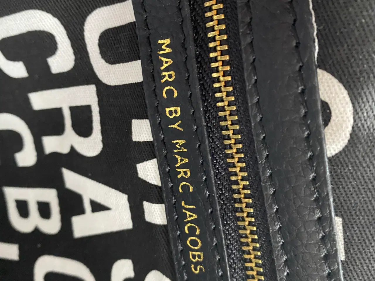 Billede 5 - Marc Jacobs -Skuldertaske / Crossover i sort læder