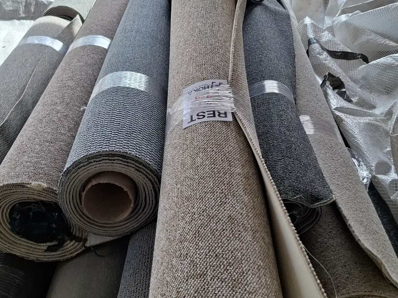 Billede 15 - Gulvtæppe Rester