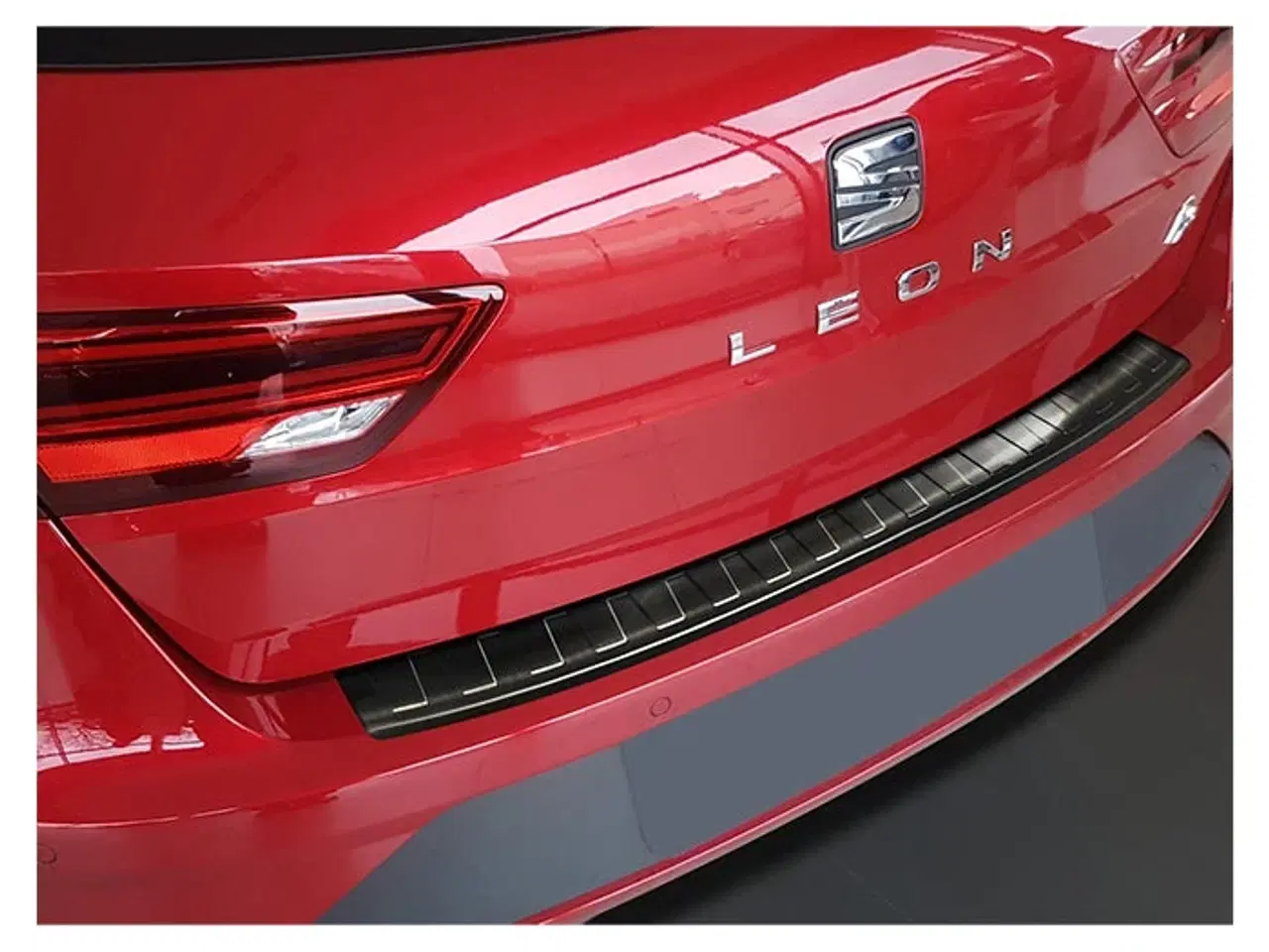 Billede 1 - Læssekantbeskytter Seat Leon St.car 2013-2020 Sort