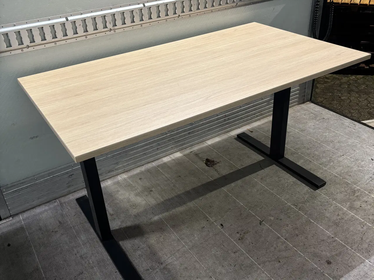 Billede 2 - Hævesænkebord