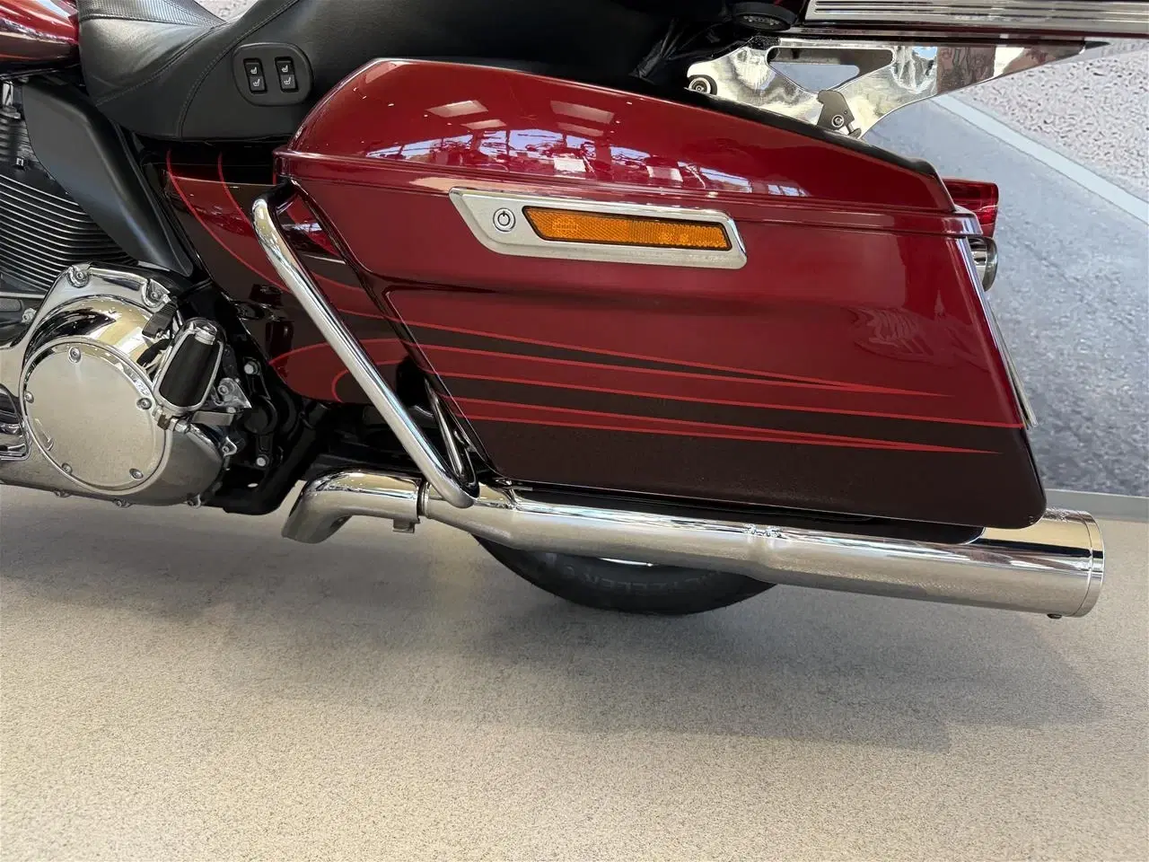 Billede 19 - Harley-Davidson FLTRUSE Road Glide Ultra CVO 110"