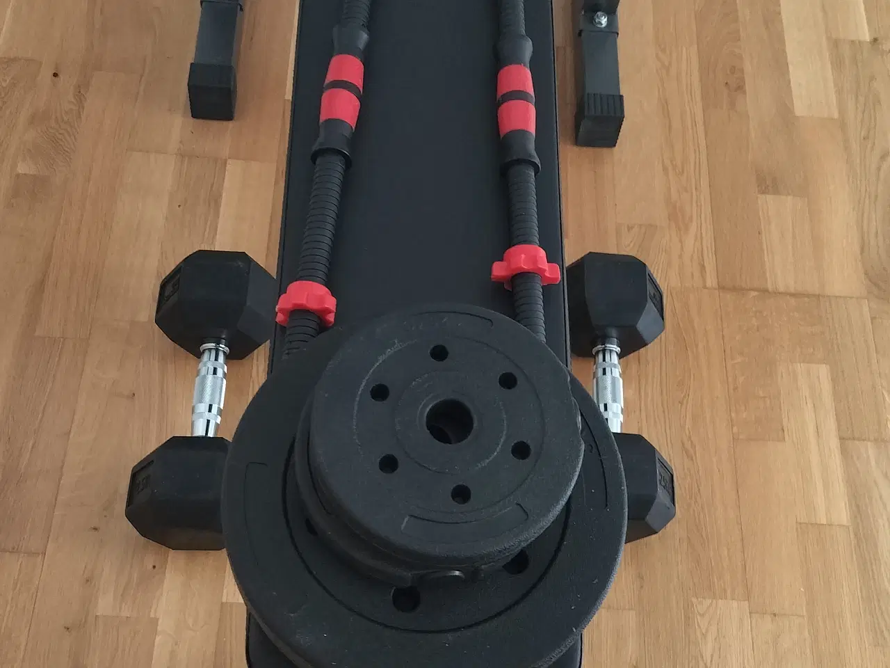 Billede 2 - Kilo bench press with 2 hexagon 12.5 dumbbells 