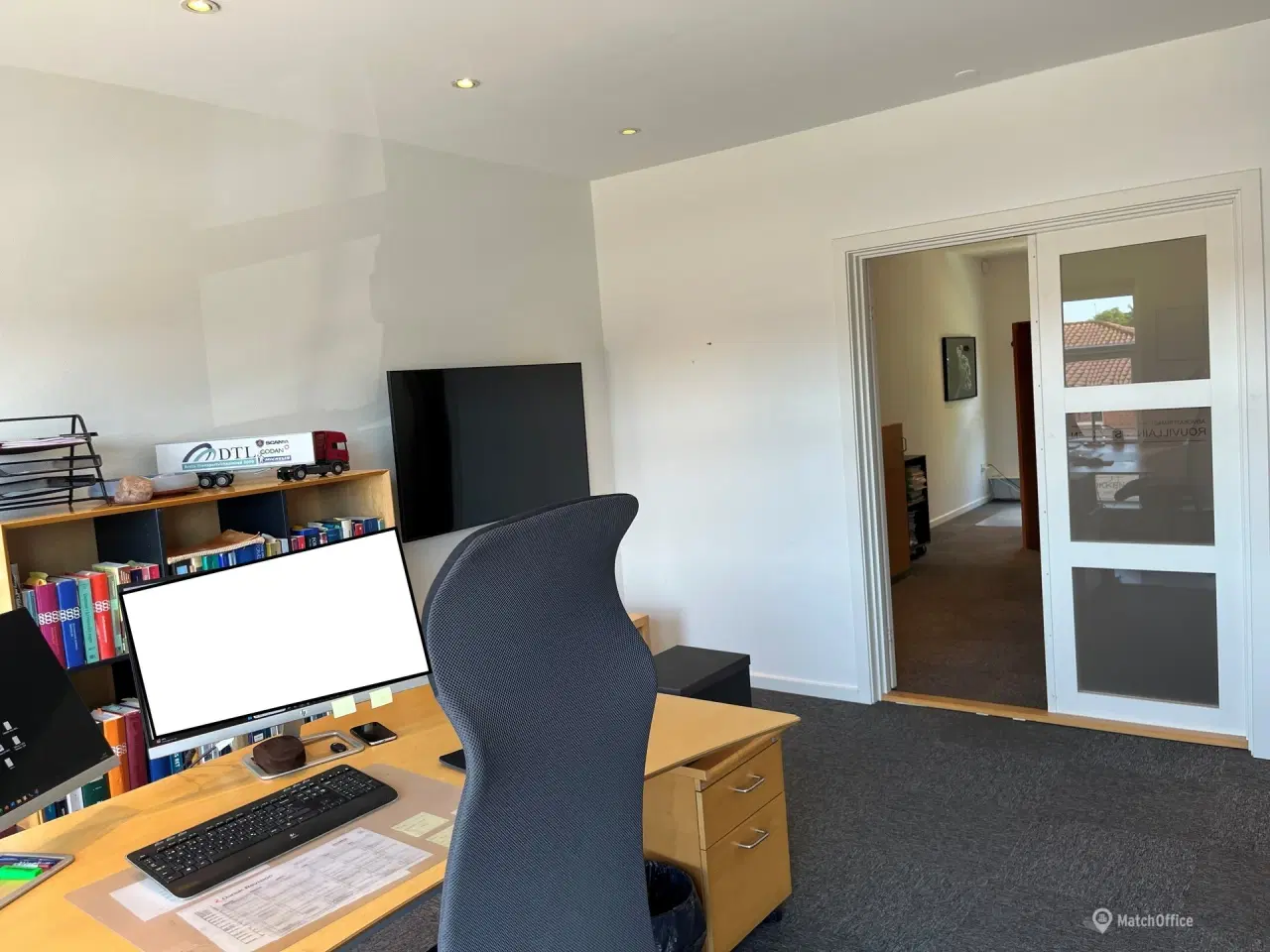 Billede 12 - Pænt og indflytningsklart kontorlejemål beliggende på hele 1. salen