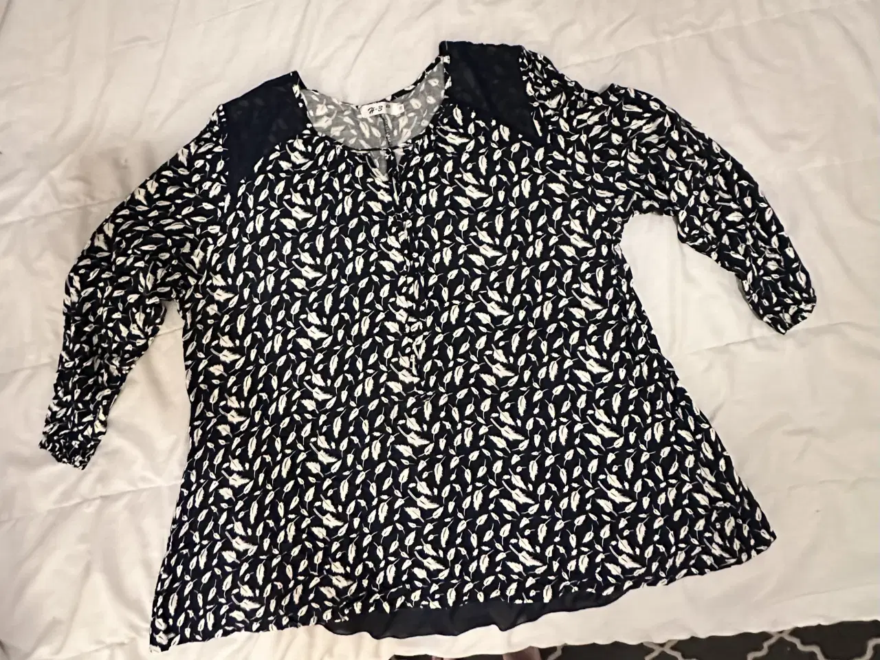 Billede 4 - Fin og let bluse/tunika