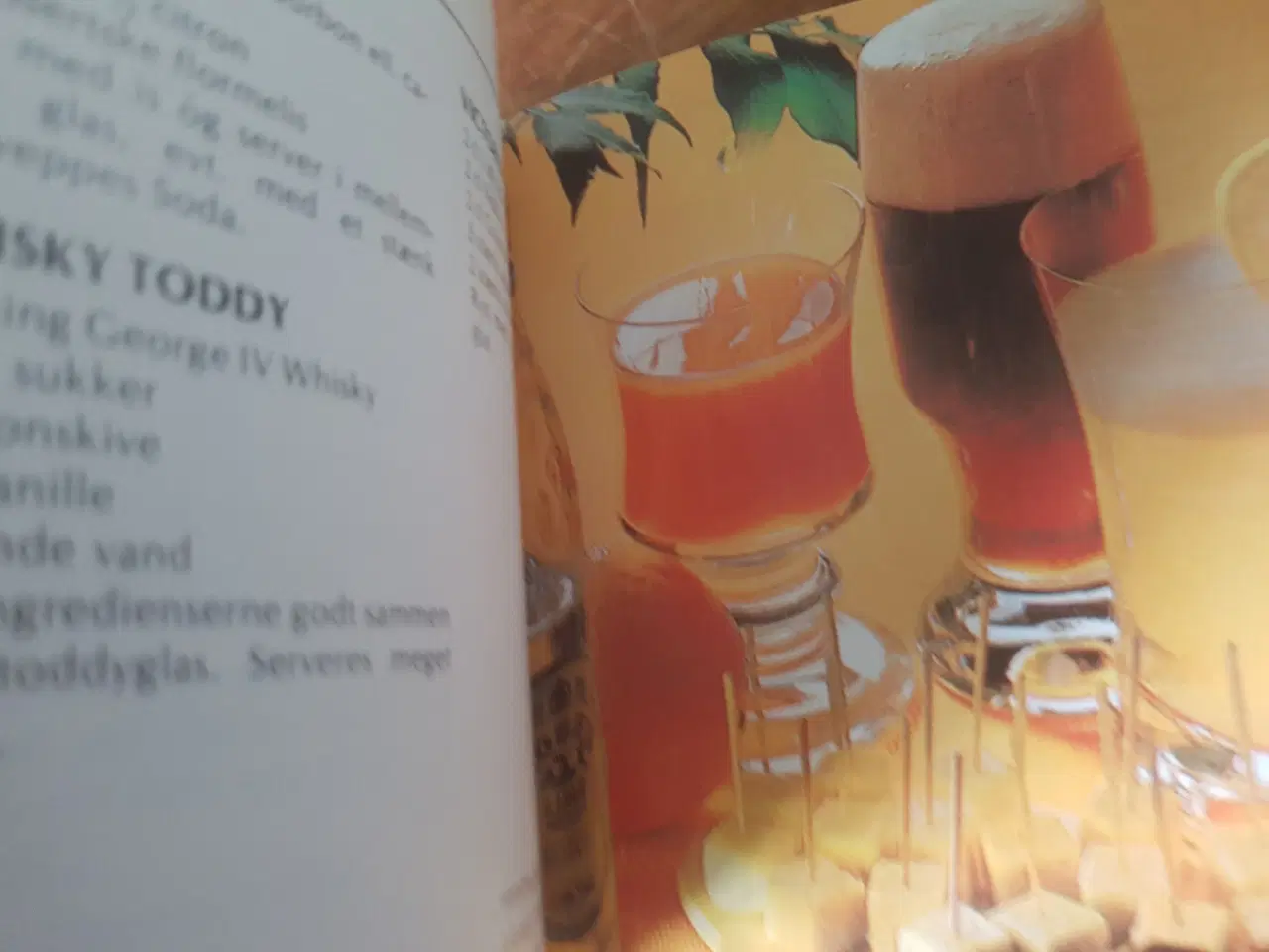 Billede 3 - 265 Drinks bog
