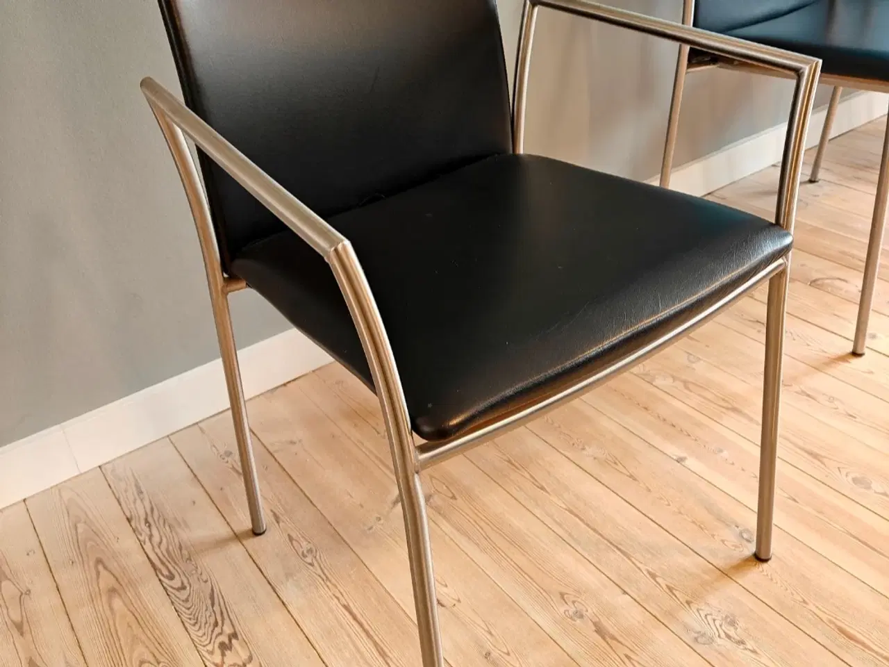 Billede 1 - 6 FLOTTE  SKOVBY SKIND STOLE MED ARML.NYPR 24.000,