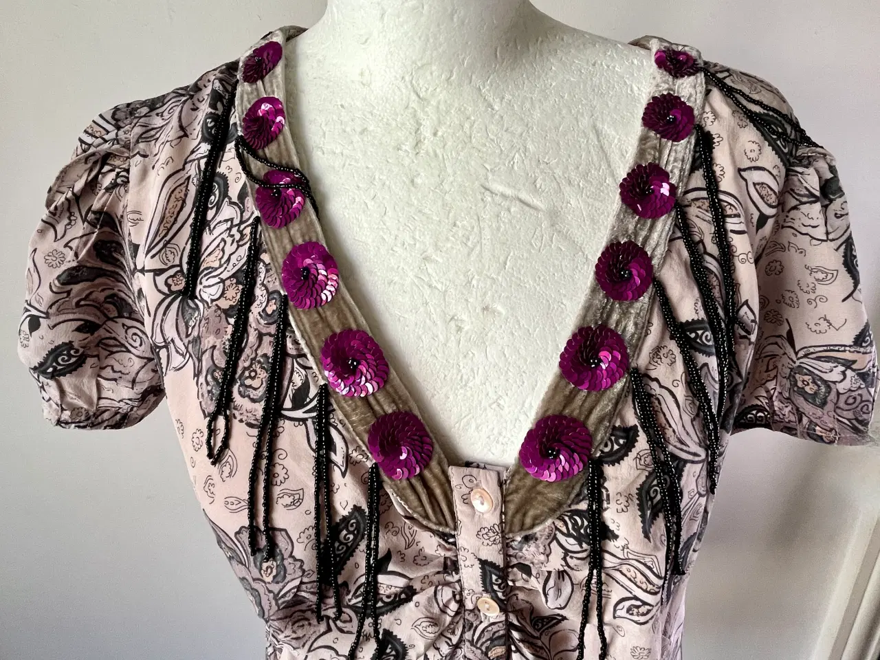 Billede 2 - Odd Molly, silkebluse, str 40