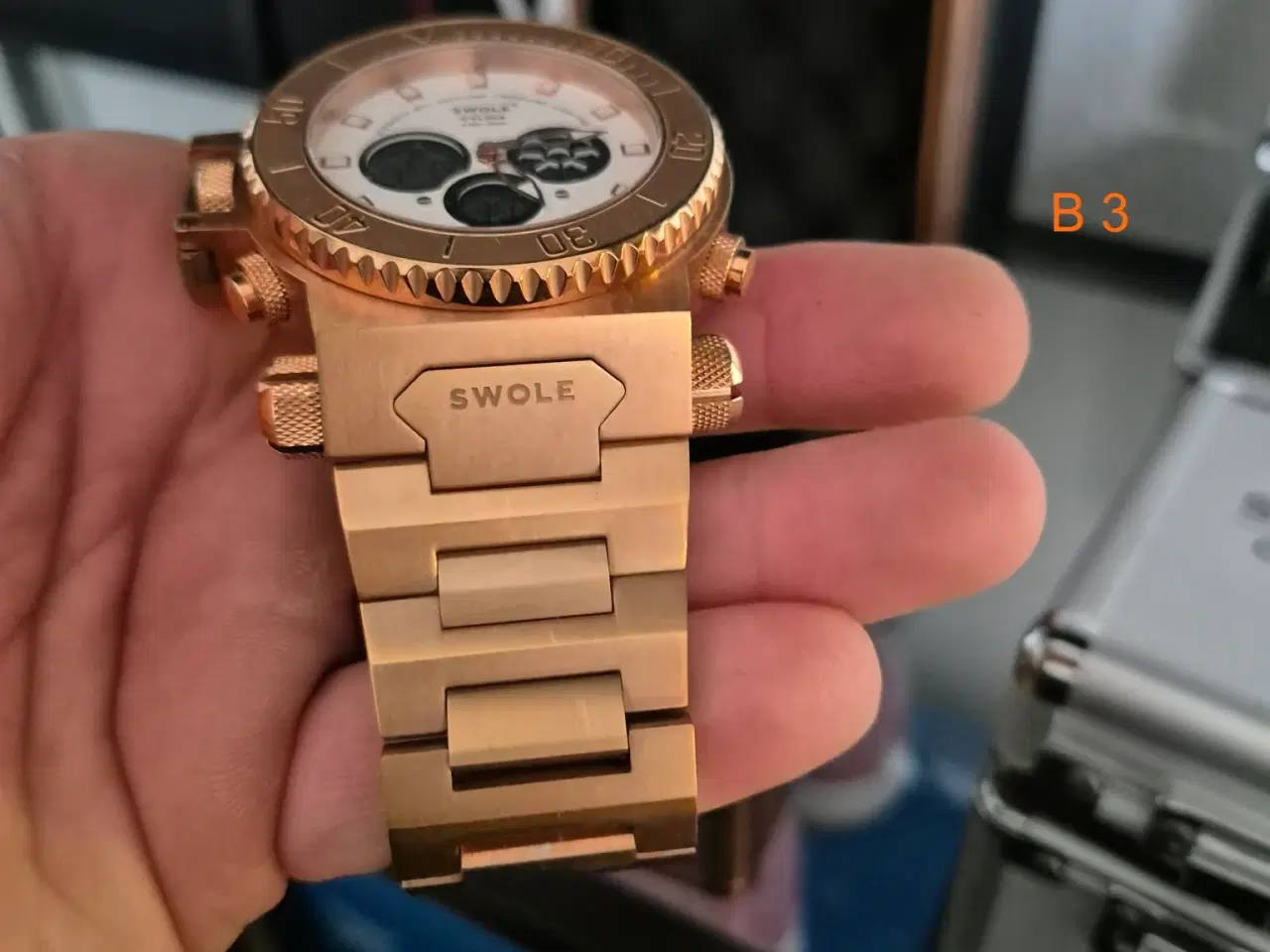 Billede 3 - SWOLE UR HELT NYT