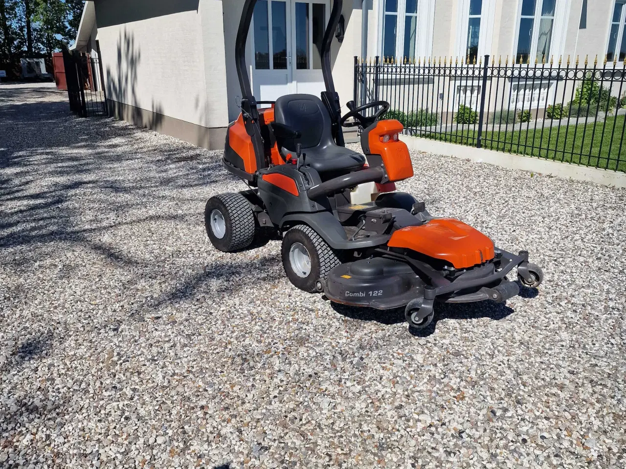 Billede 1 - Havetraktor- Stiga og Husqvarna Frontrider og zero