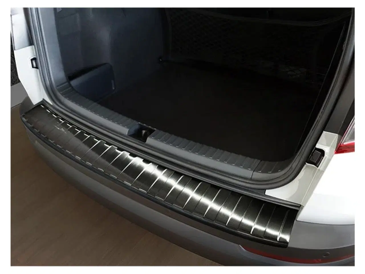Billede 1 - Læssekantbeskytter Skoda Karoq 2017-2022 Sort