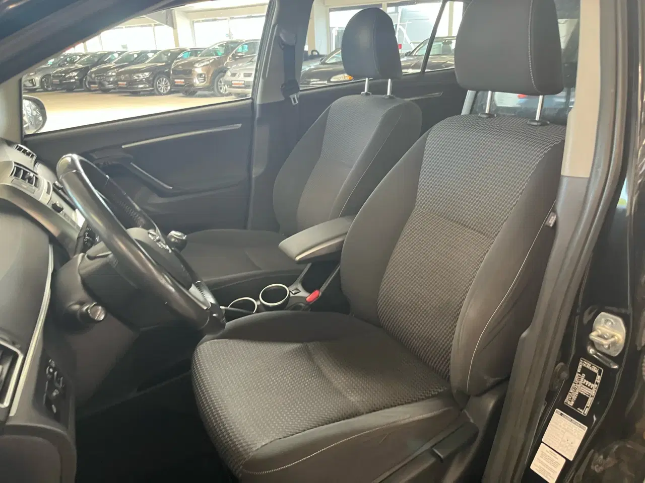 Billede 4 - Toyota SportsVan 2,0 D-4D DPF T2 Touch 124HK Van 6g