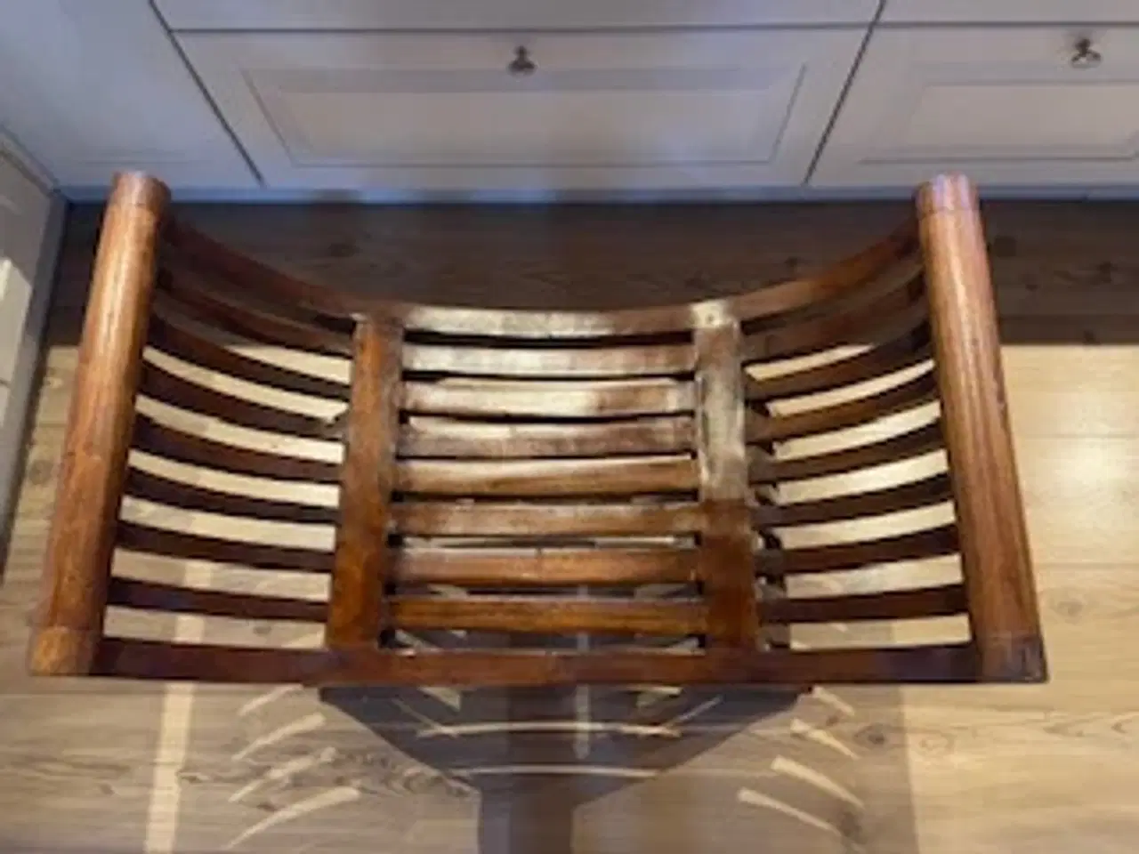 Billede 2 - Kongestol i træ