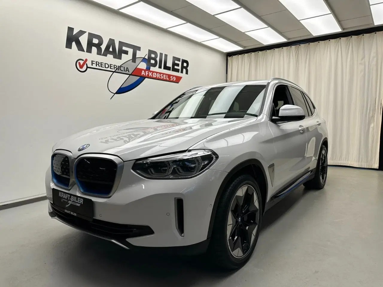 Billede 1 - BMW iX3  Charged Impressive
