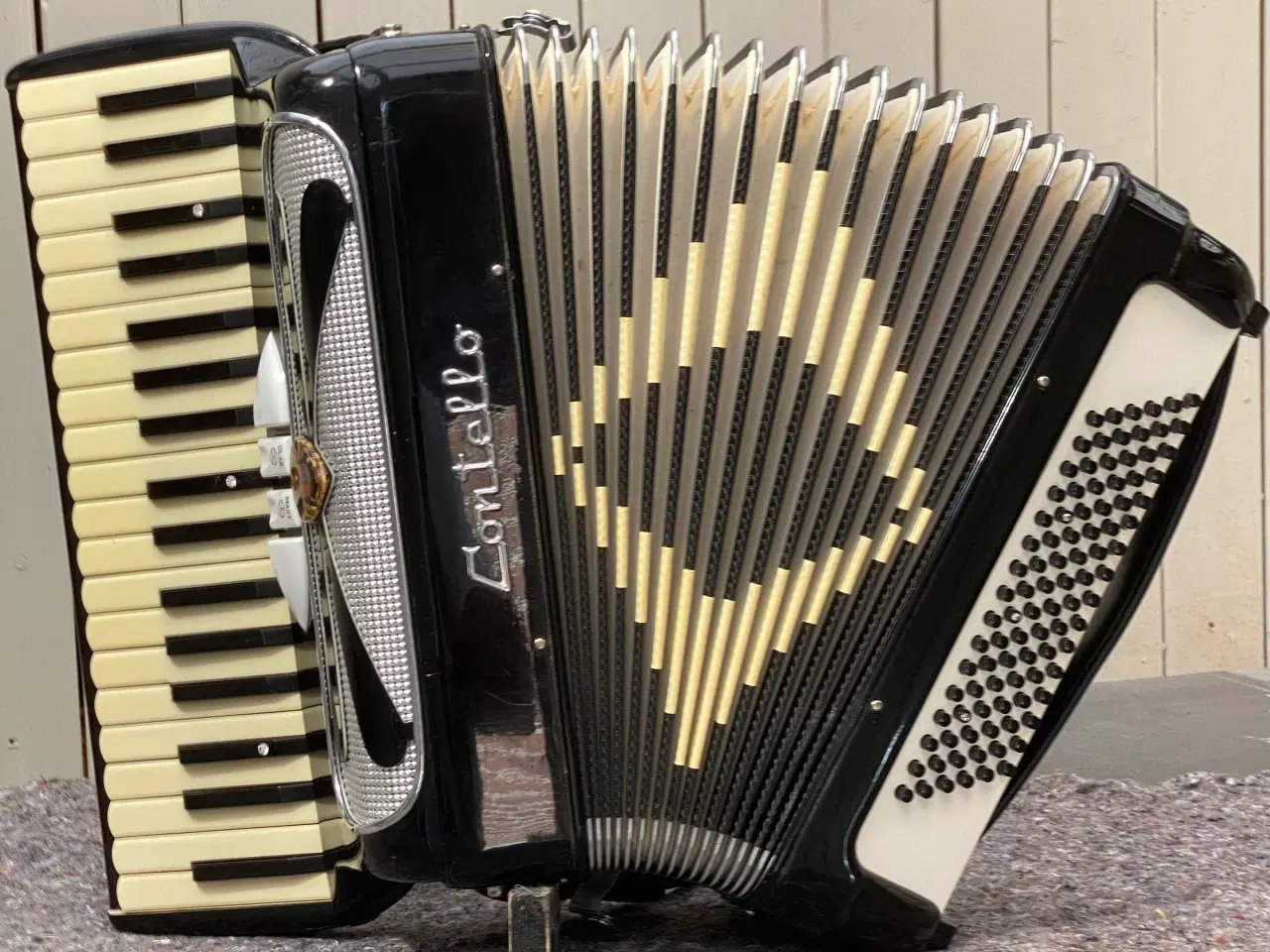 Billede 8 - Til salg: Contello harmonika – 37/96 s.kompakt 