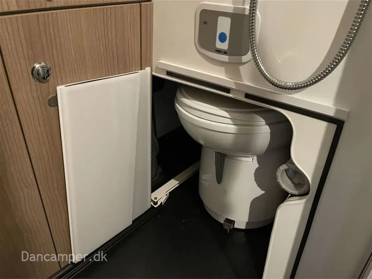 Billede 42 - 2025 - Carthago Van Genius 641 LE MB   MESSEPRIS kr. 1.475.000,- SPAR kr. 150.000,- GENIAL Carthago Van Genius 641 LE 170 Hk - 9 trin G-Tronic automatgear