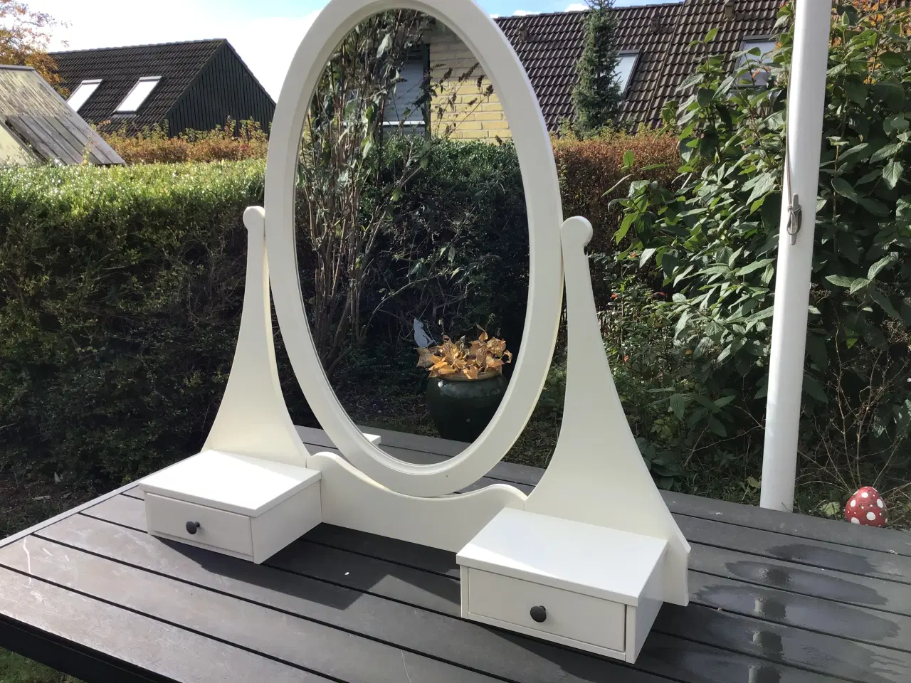 Billede 1 - Hemnes sminke opsats