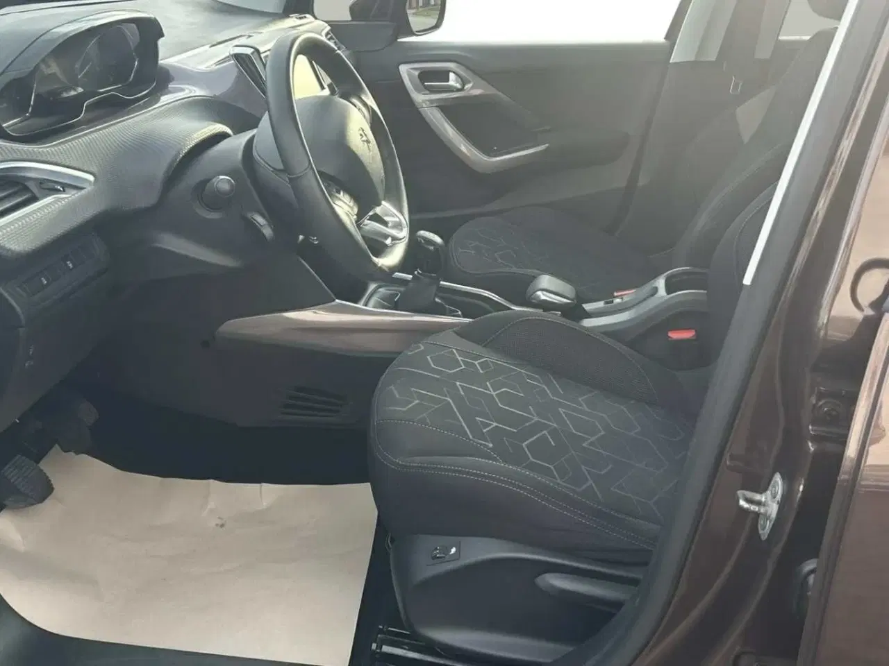 Billede 12 - Peugeot 2008 1,2 VTi 82 Active Sky