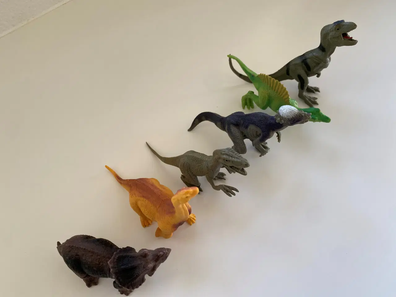 Billede 2 - Dinosaurus 6 stk. plast