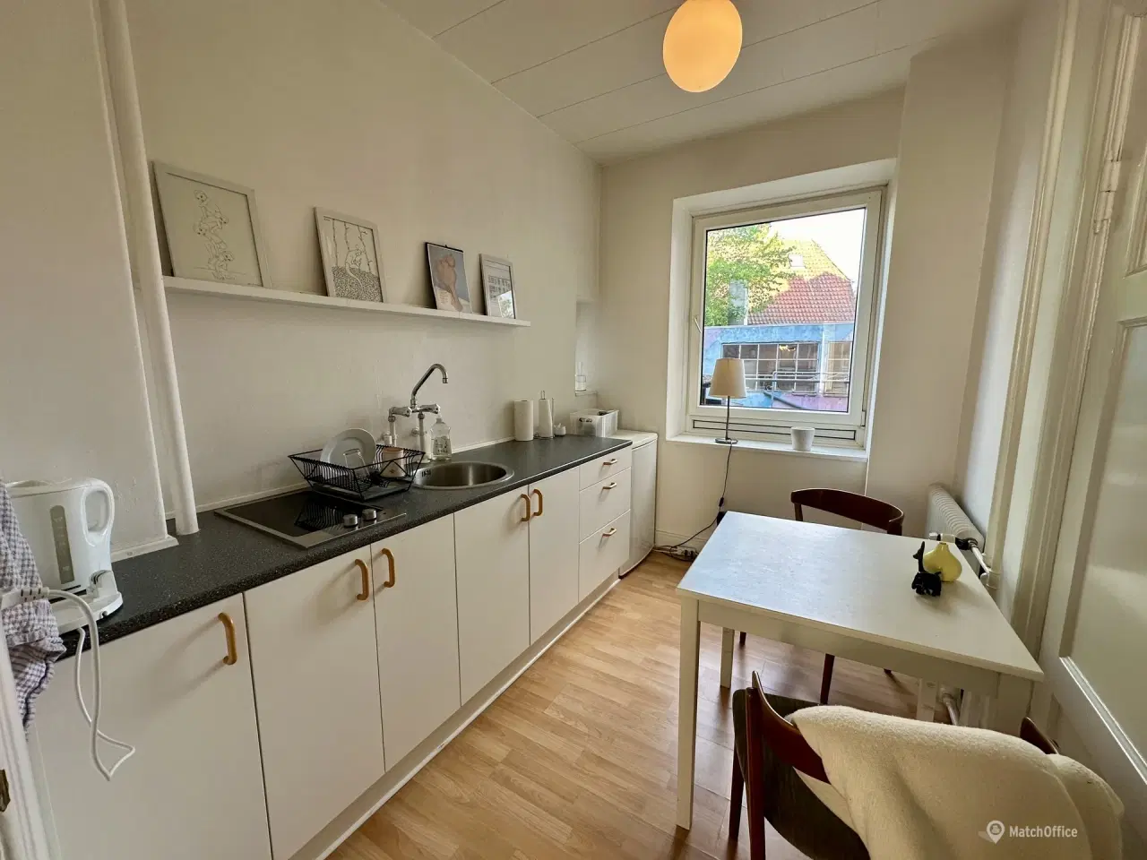 Billede 8 - Lyst og indbydende erhvervslejemål til leje i Odense – tæt på centrum og letbanen