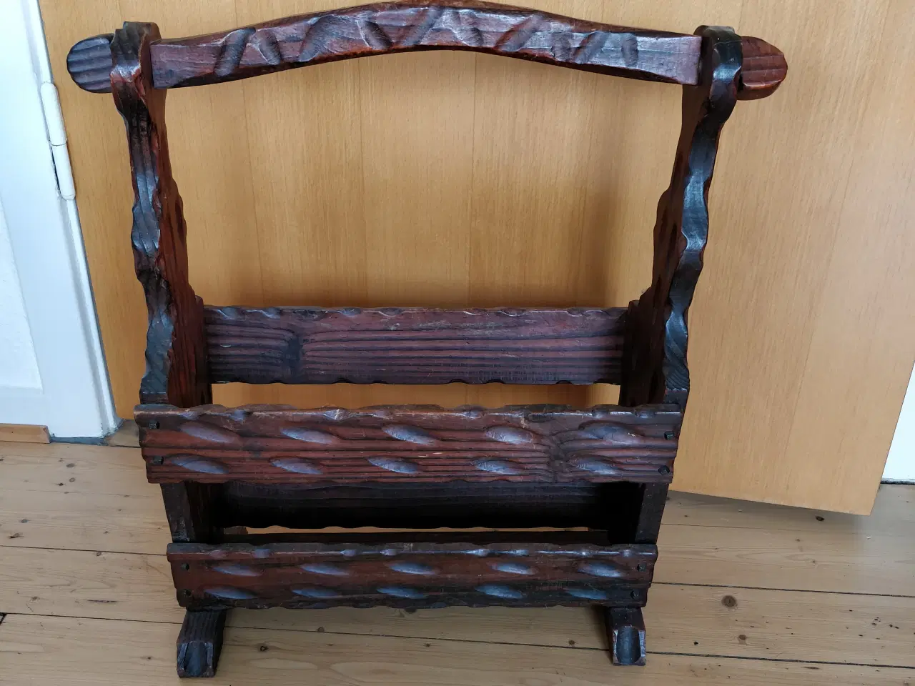 Billede 1 - Avisholder