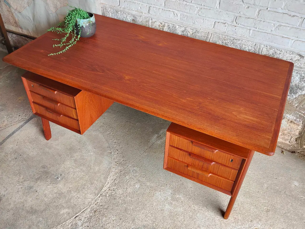 Billede 6 - Omann Jun teak skrivebord – Model 75
