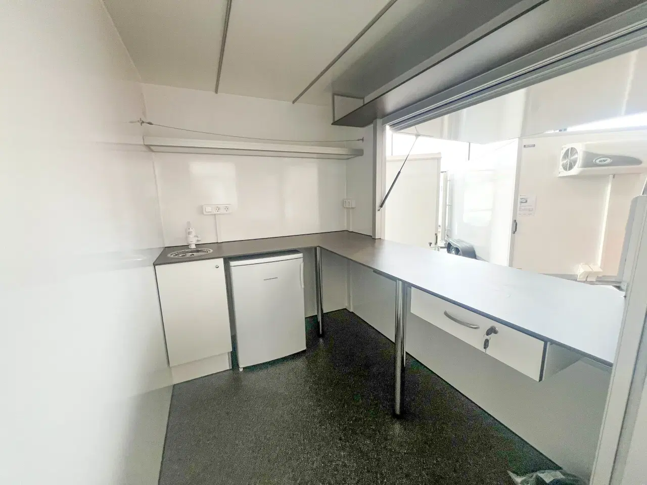 Billede 5 - Type 240: Salgsvogn