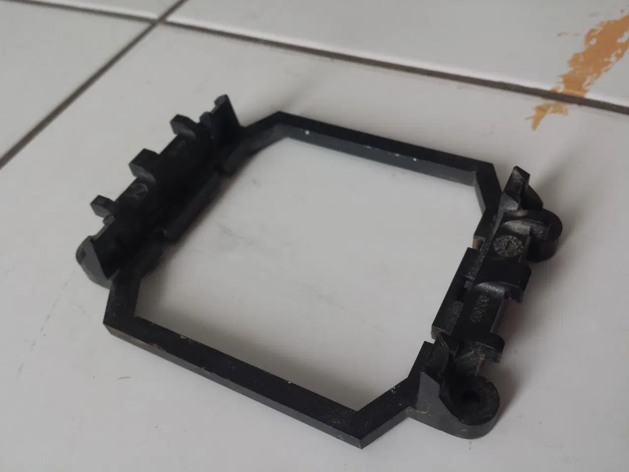 Billede 1 - AM2+ Mounting Bracket + Backplate til AMD CPU