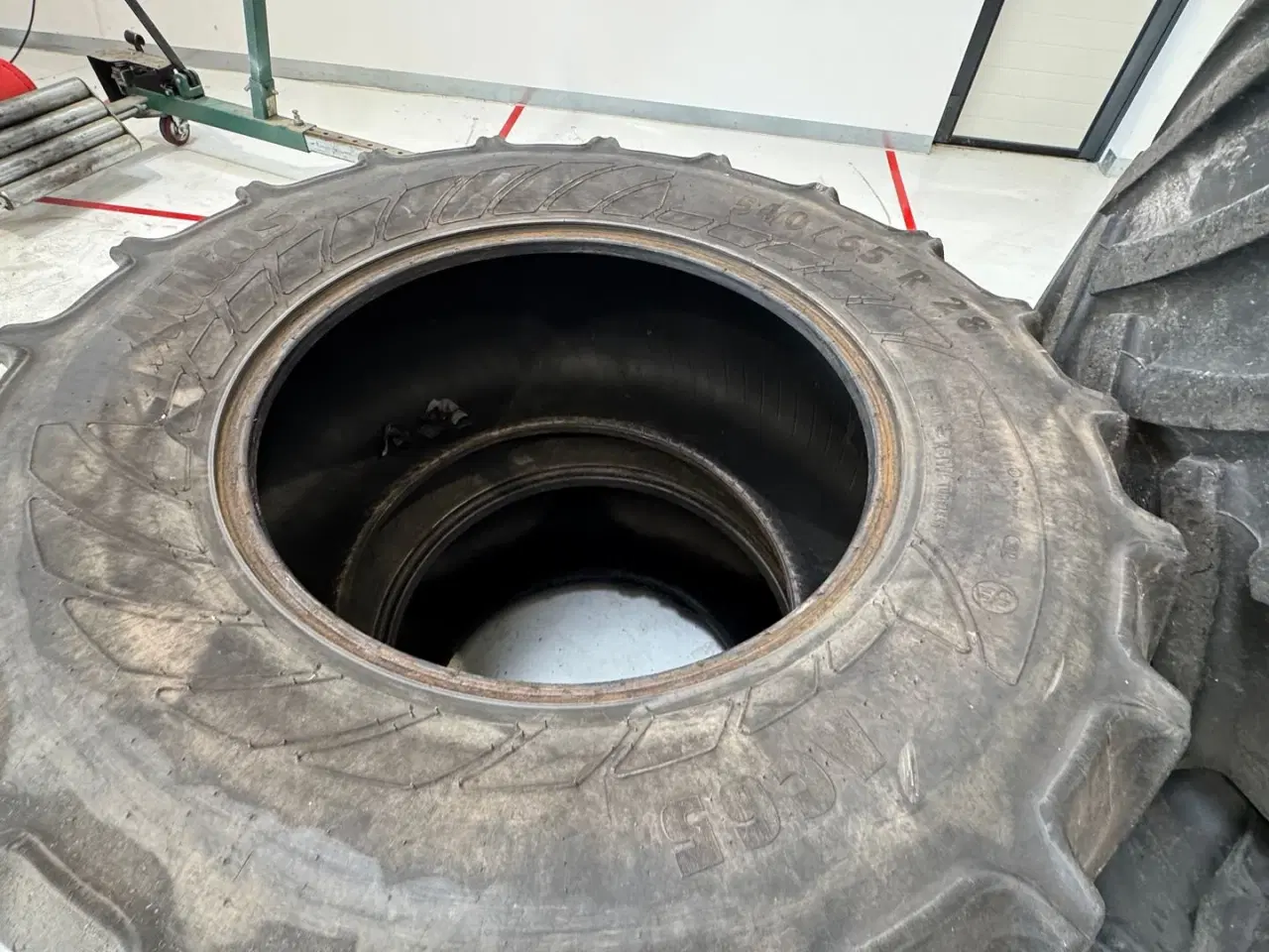 Billede 4 - Mitas 540/65R28