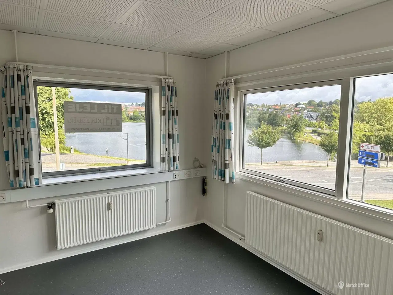 Billede 4 - Klinik/kontor på 1. sal med udsigt til Slotssøen – Momsfrit og med Elevator