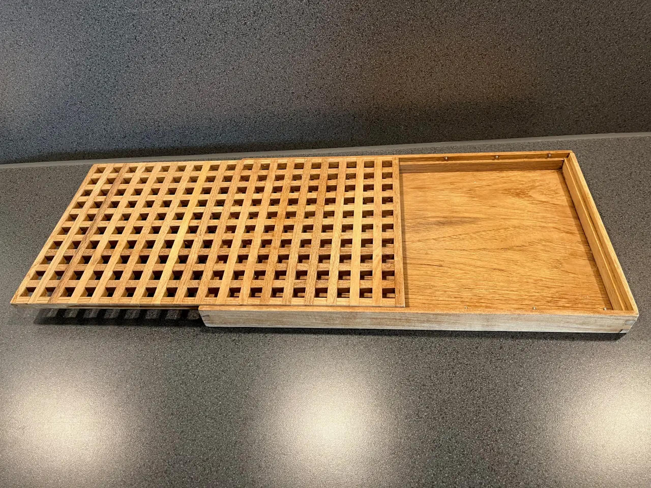 Billede 3 - Trip Trap,  brødskærerist i teaktræ.