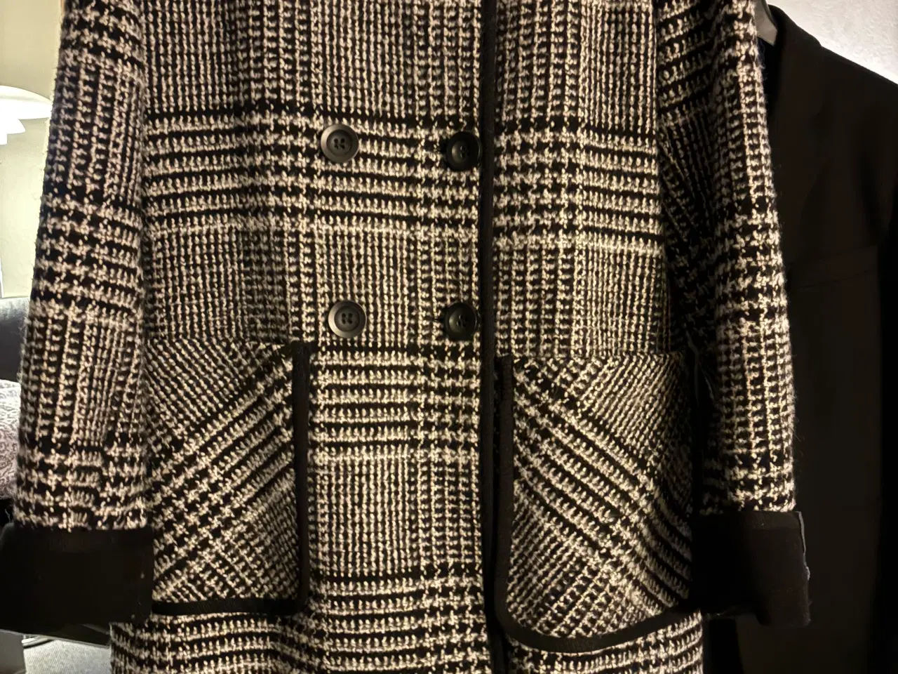 Billede 3 - Flot Damefrakke sælges