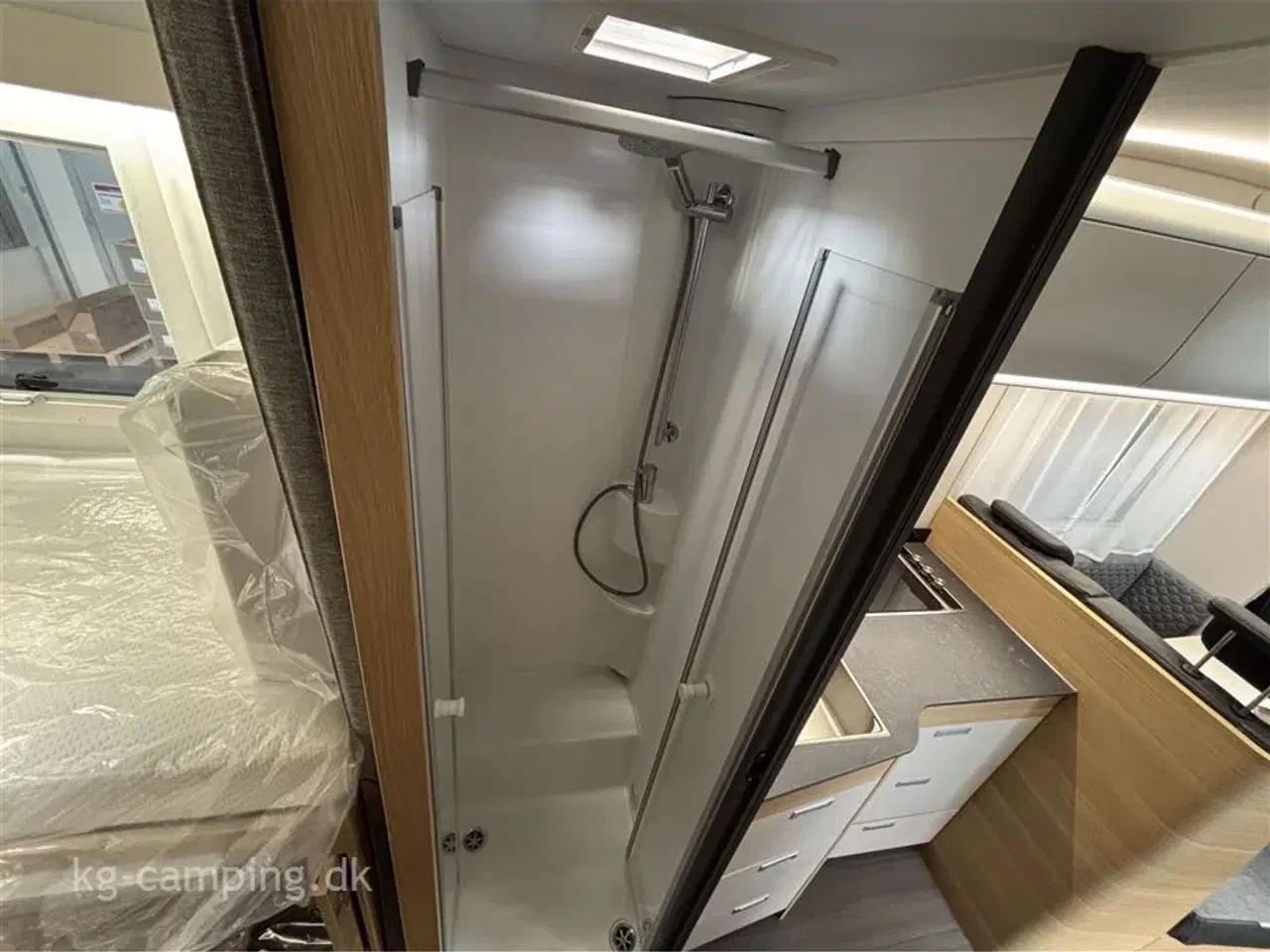 Billede 9 - 2024 - Adria Coral 650 SL   Klar til Eventyr? Oplev Den Nye Adria Coral 650 SL 2024!
