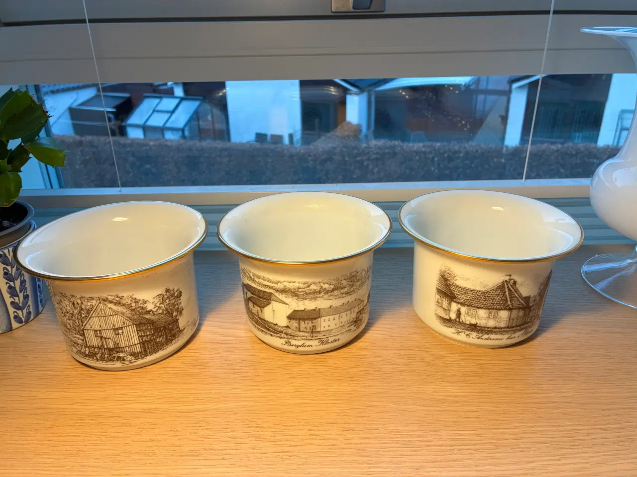 Billede 1 - Urtepotteskjulere - Bing & Grøndal nr. 6103