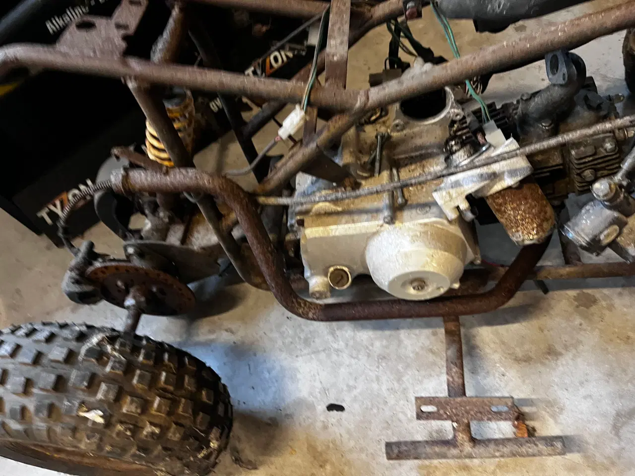 Billede 4 - børne atv 2 hele og en til dele