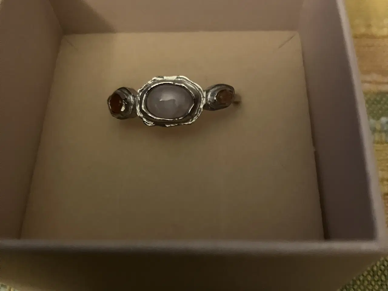 Billede 2 - Maanesten sølvring m/ 3 sten