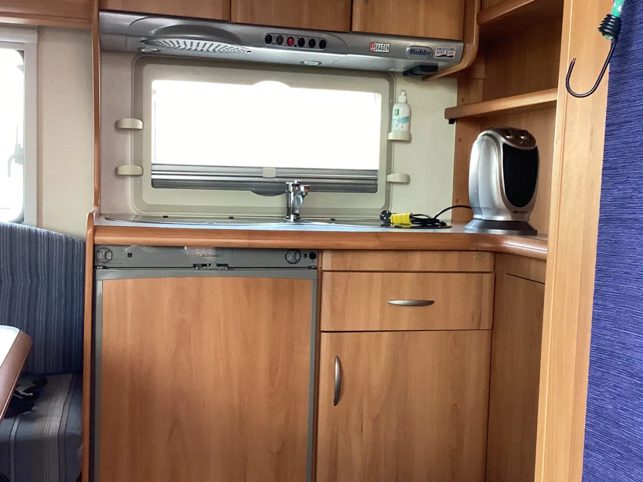 Billede 2 - Campingvogn, Hobby 460. Årgang 2007