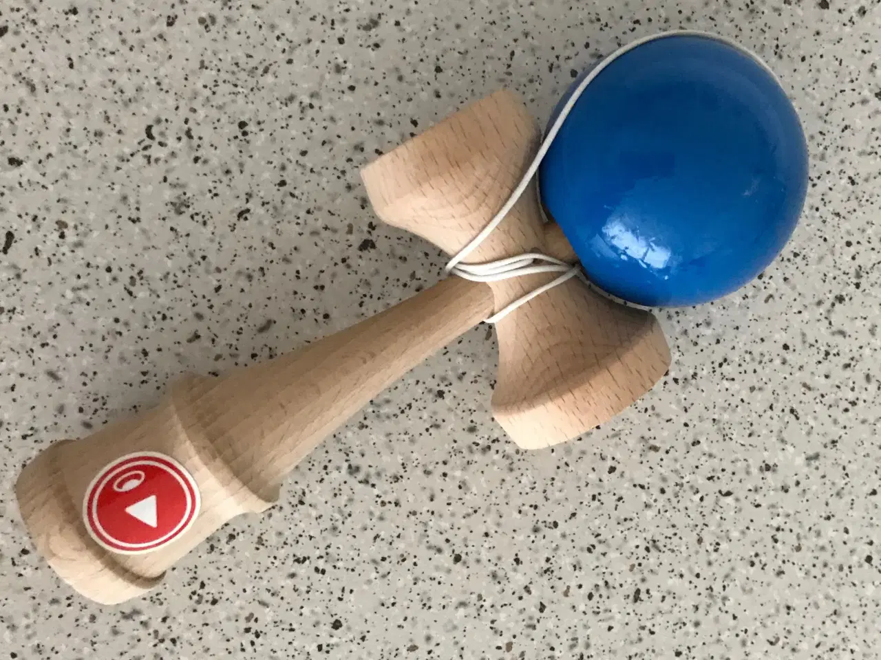 Billede 3 - KENDAMA - som ny