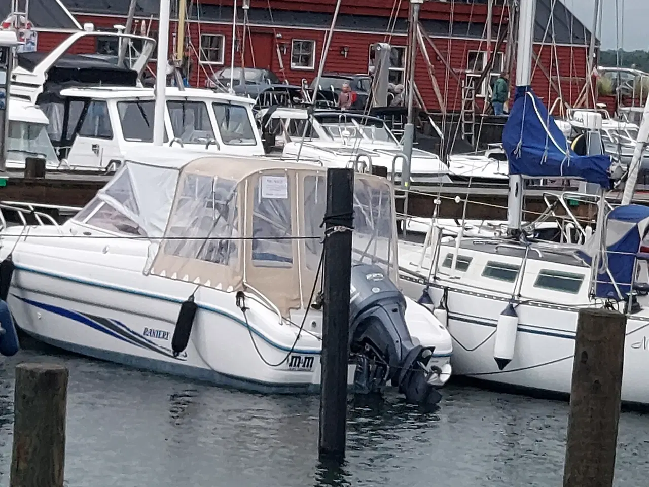 Billede 1 - Fin kabinebåd med næsten ny Yamaha 225hk outboard