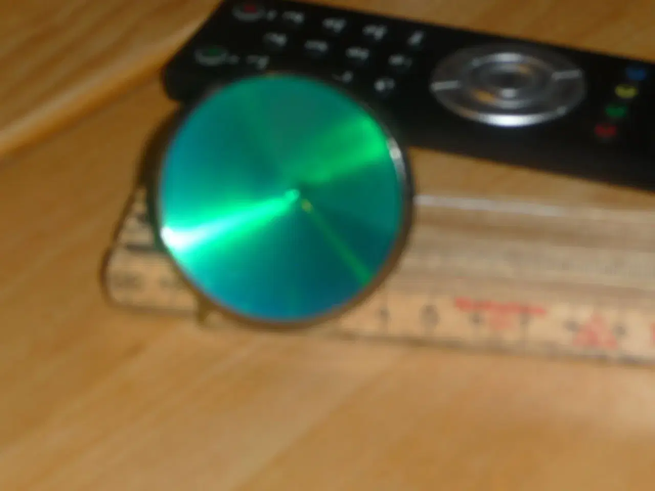 Billede 3 - lille skål med grøn lakering 5,5 cm i di