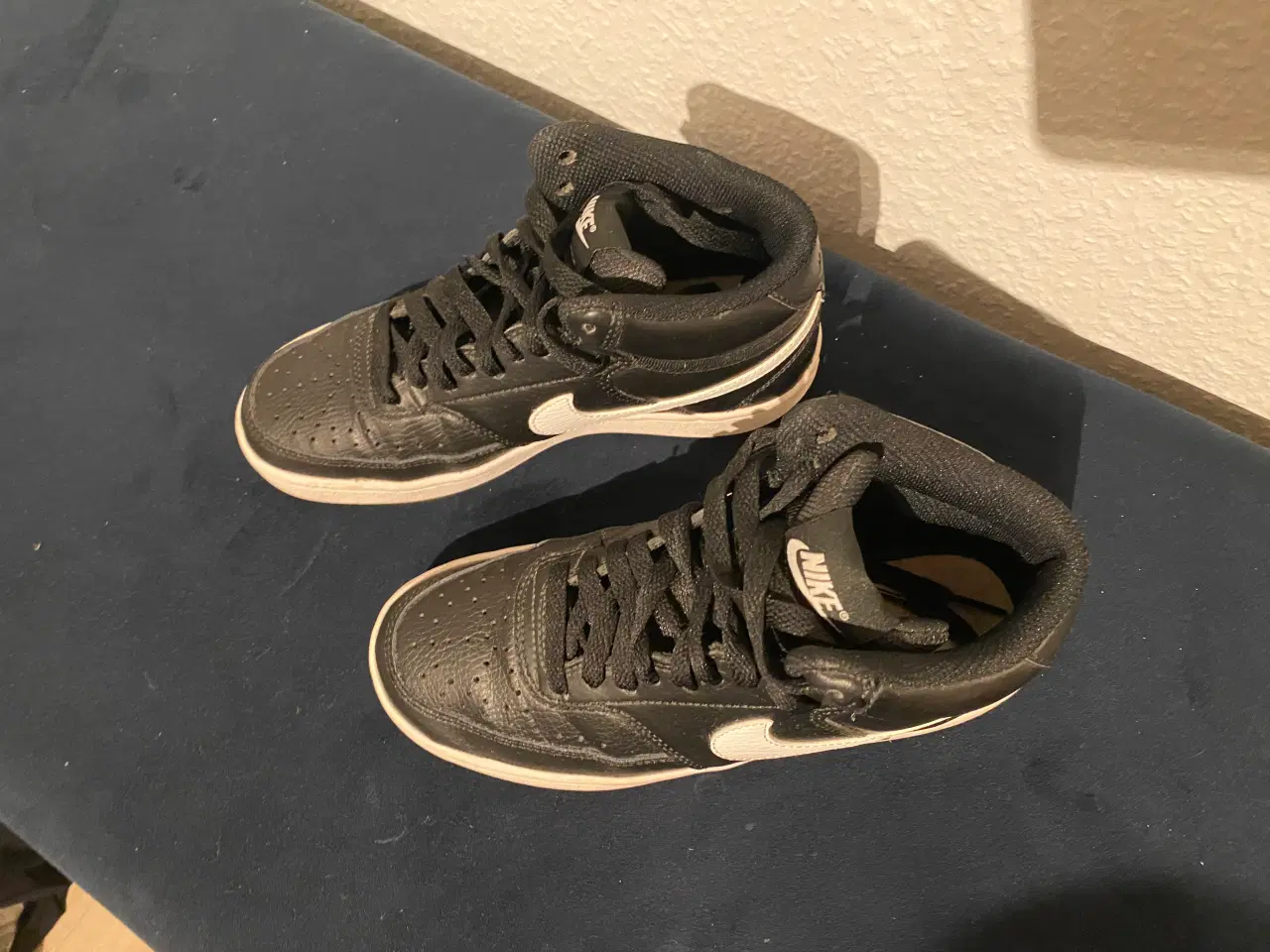 Billede 4 - Sorte Nike sko 