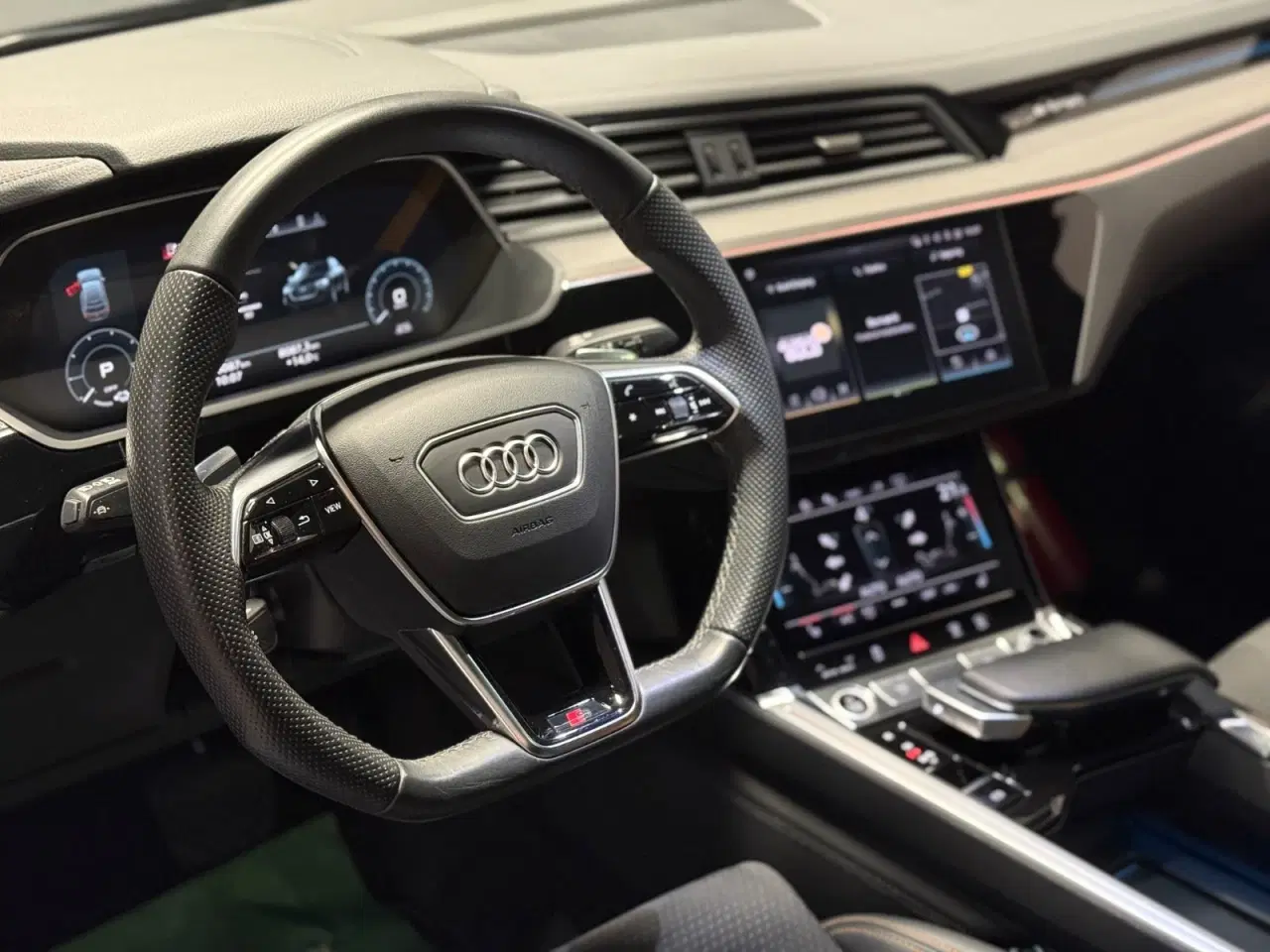 Billede 10 - Audi e-tron 55 Black Edition S-line Sportback quattro