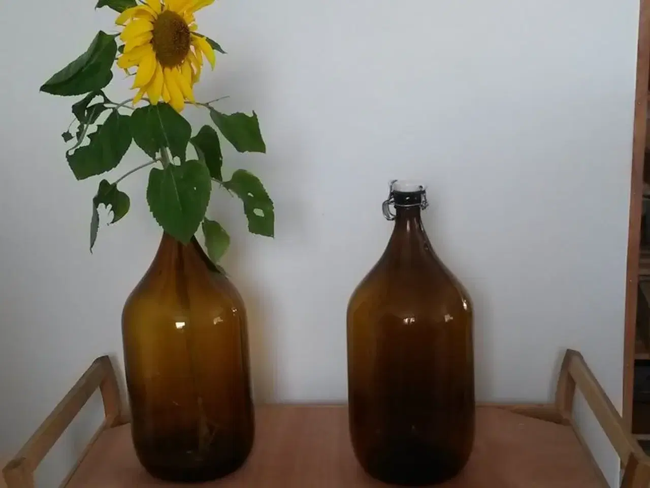Billede 1 - 2 brune kæmpe flasker