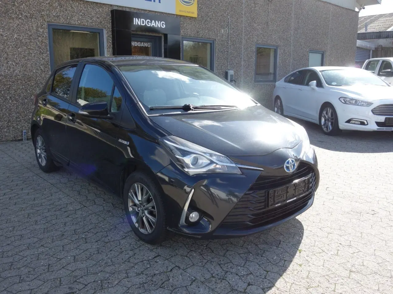 Billede 1 - Toyota Yaris 1,5 Hybrid CHIC e-CVT Van