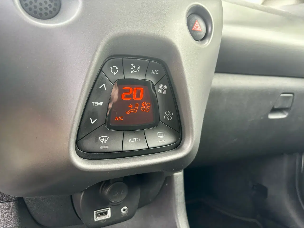 Billede 3 - Toyota Aygo 1,0 VVT-I X-pression 72HK 5d